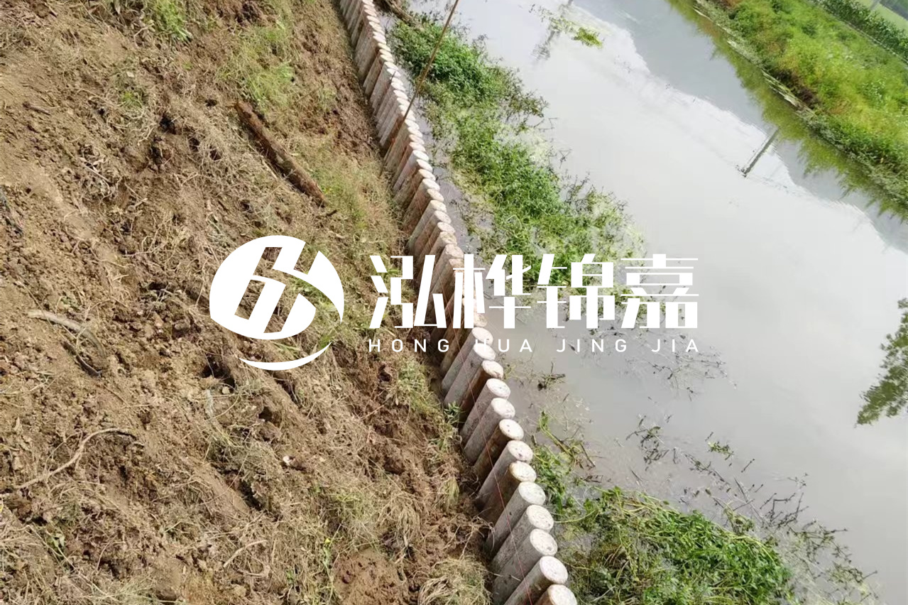 仿木樁施工前注意事項(xiàng)-水泥樁打樁機(jī)是怎么打樁的？